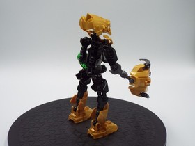LEGO HERO FACTORY HERO ROCKA (2143) COMPLETE FIGURE ******FREE SHIPPING******