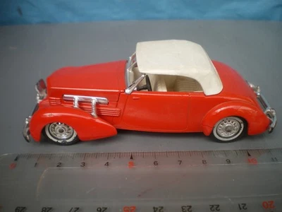 Cord 812 supercharged rouge capote blanche 1937 Matchbox Yesteryear Y-18 1/43 BE - Photo 1/4