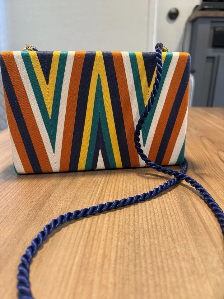 Bolso sin asas House Of Beatriz de noche artístico con estampado de chevron correa de cordón Foto 3 de 4