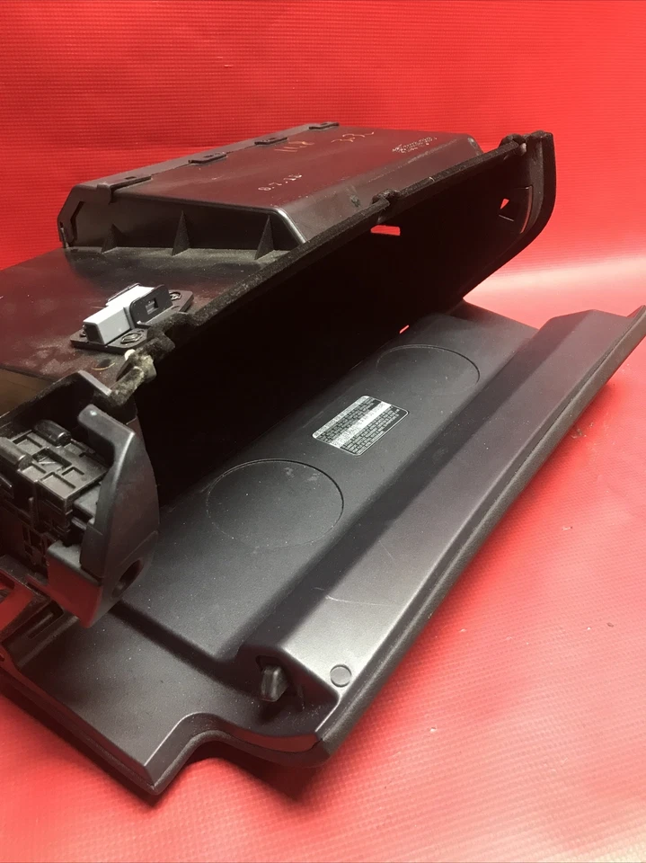 Lexus IS250 IS350 2006-2008 tablero de pasajeros guantera la27 OEM Foto 2 de 4