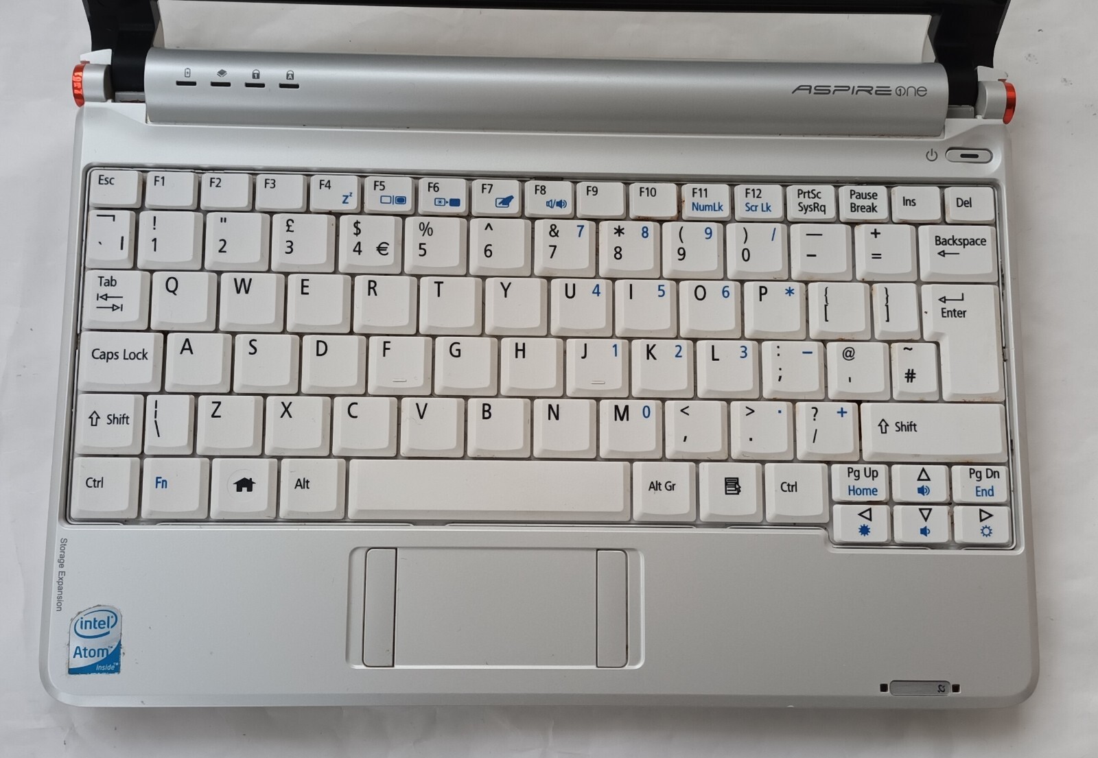 Acer Aspire One AOA110 ZG5 Ice White Netbook DA0ZG5MB8F0 1.5GB Intel Atom SSD - Picture 8 of 24