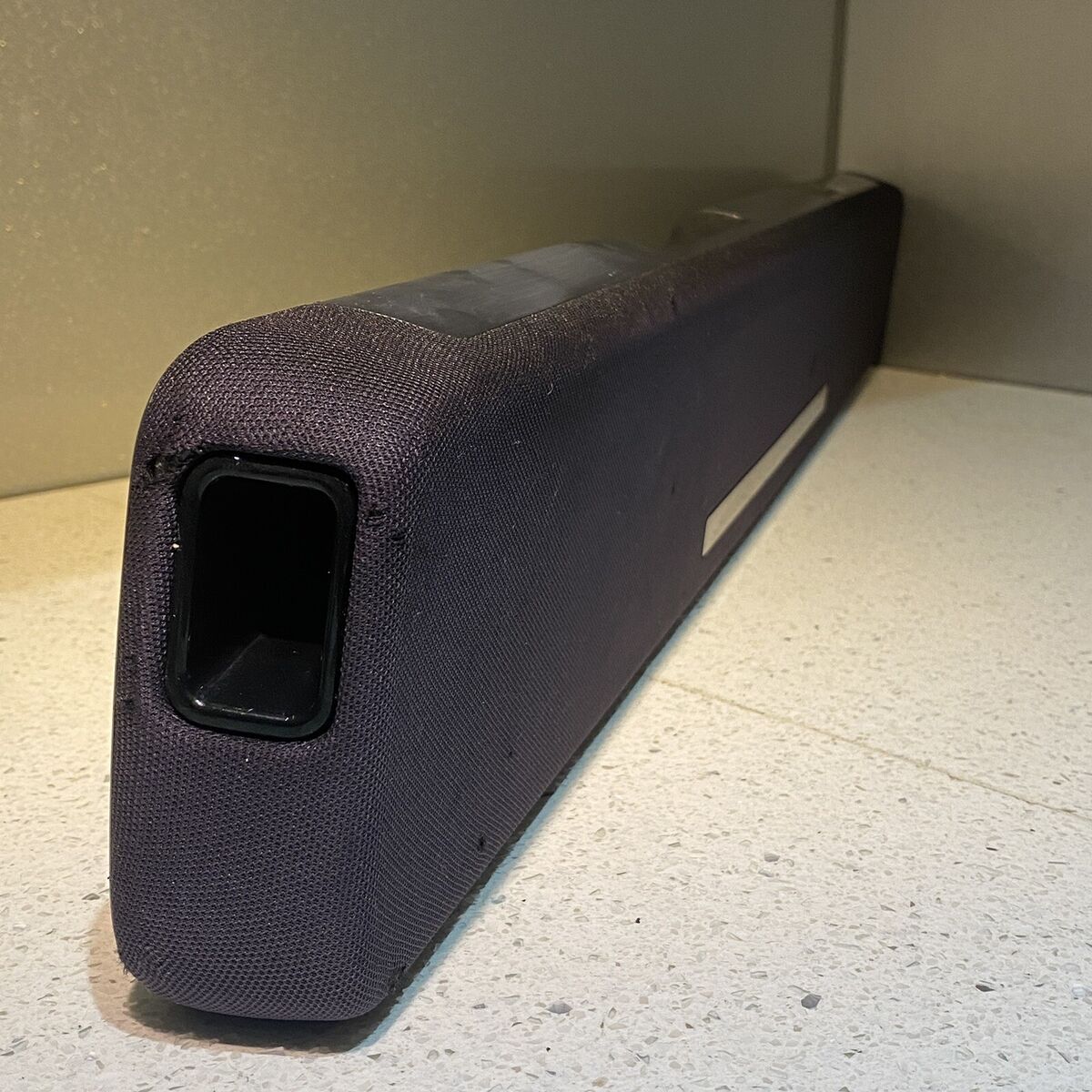 Yamaha YAS-107 Sound Bar with 3D Surround Sound, Bluetooth Yamaha YAS-107 Sound Bar with 3D Surround Sound, Bluetooth