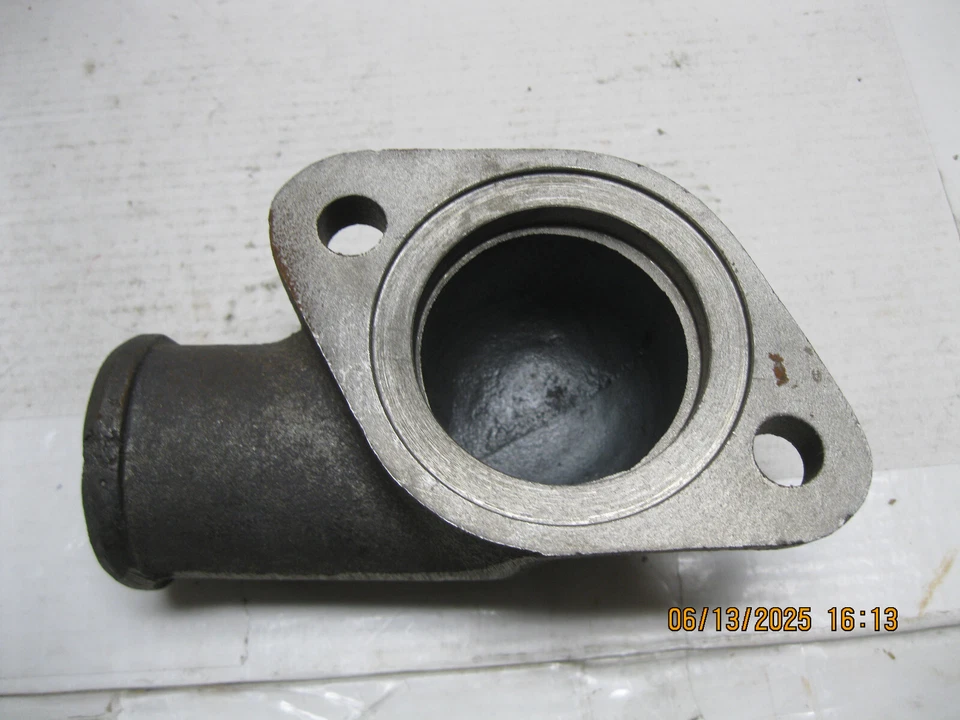 Engine Coolant Water Outlet 4 Seasons 84837 Foto 4 de 4