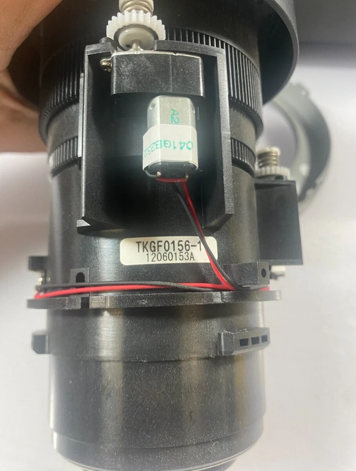 Panasonic DLP Large Venue Projector PT-DZ770UK WUXGA 1920x1200 DLP 1080P @900Hrs - Image 4 of 4