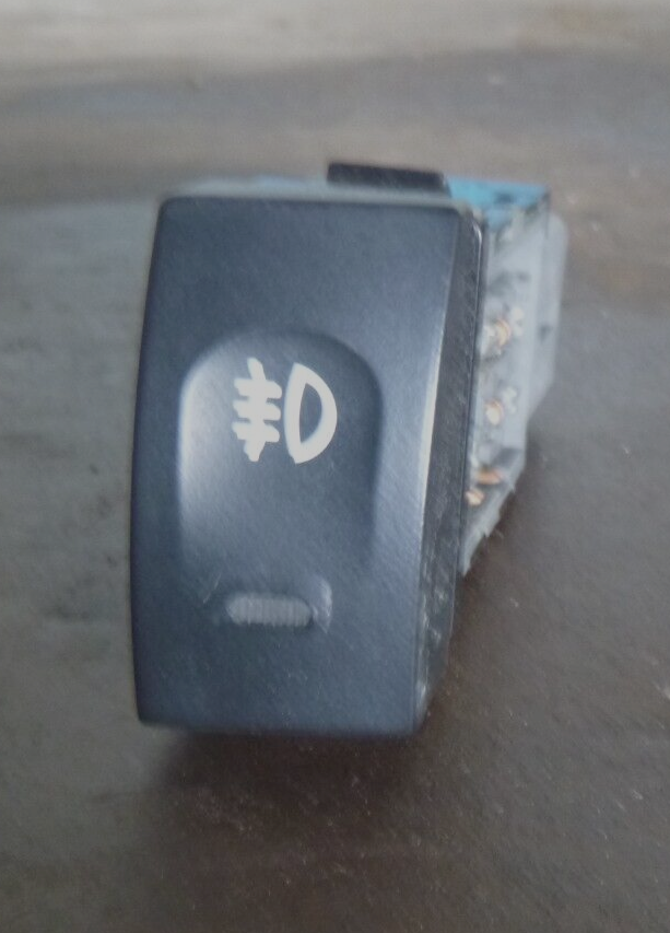 Kia Pregio 02-6/04 Rear Fog Light Switch | eBay Australia