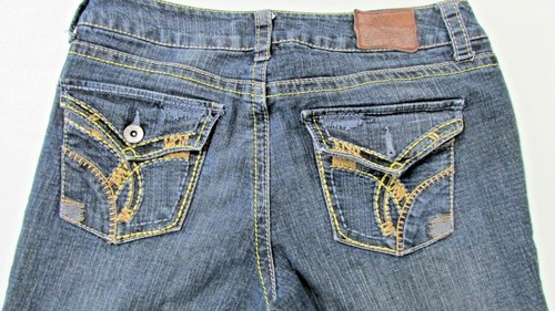 Junior Size 7 Blue Jean Fade Minor distress By Paris Blues - Picture 6 of 7