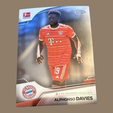 Topps Chrome Bundesliga 2023 Card No.77 Alphonso Davies