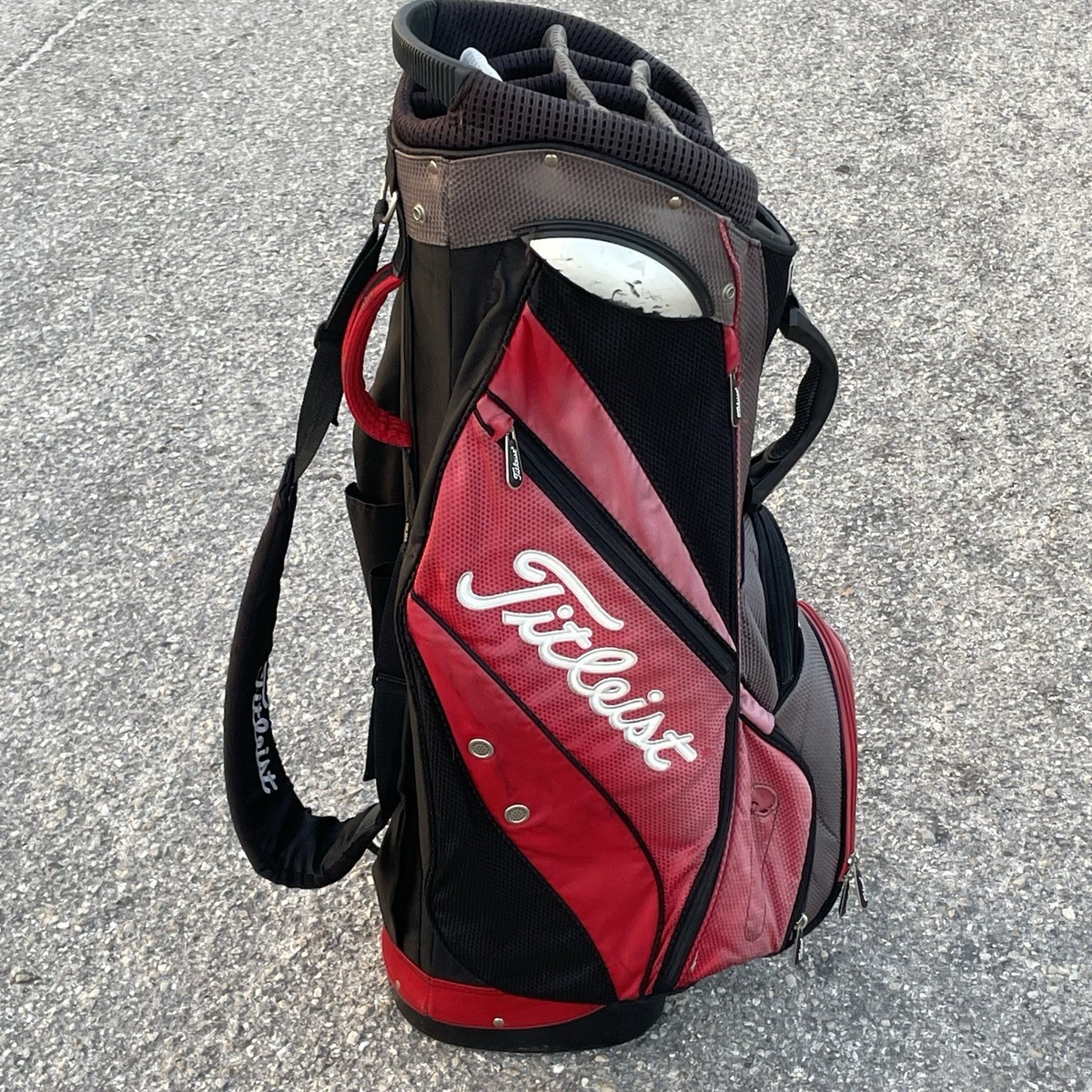 Titleist スタディ ゴルフバッグ ブラック/レッド Titleist Red/Black Golf Cart Bag w/ 14-Way Club Divider & Several