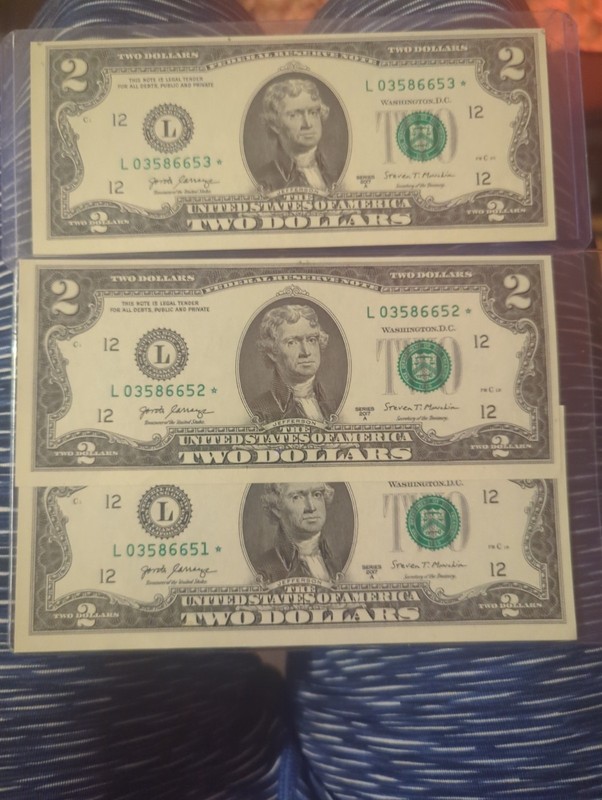 consecutive Star Note 2 dollar bills Series A