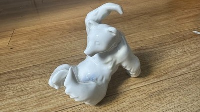 Porzelan Bär sitzend Meissen