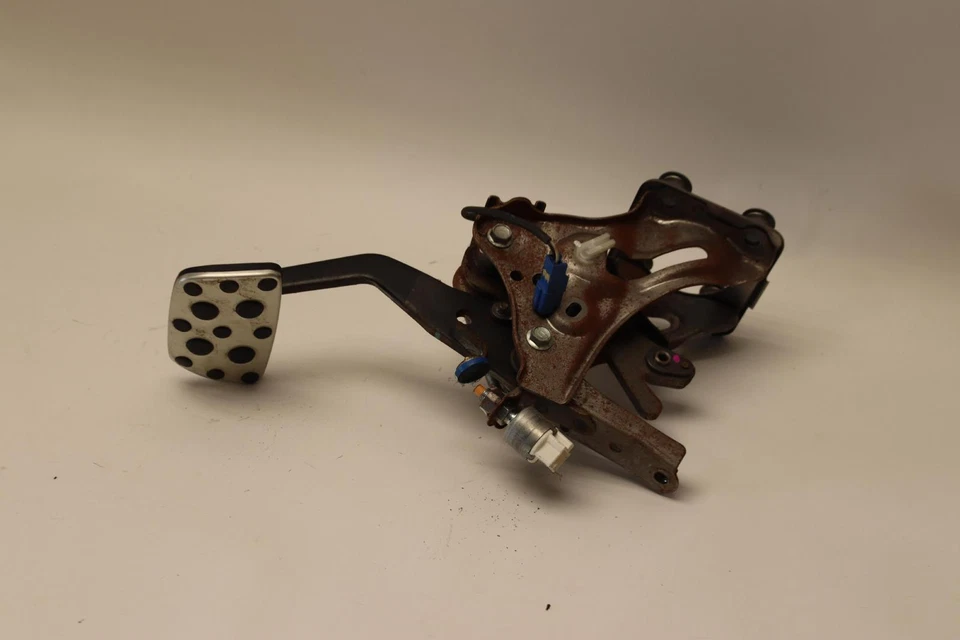 2006-2008 LEXUS IS350 IS250 PARKING PARK BRAKE PEDAL PAD OEM - Image 3 of 4