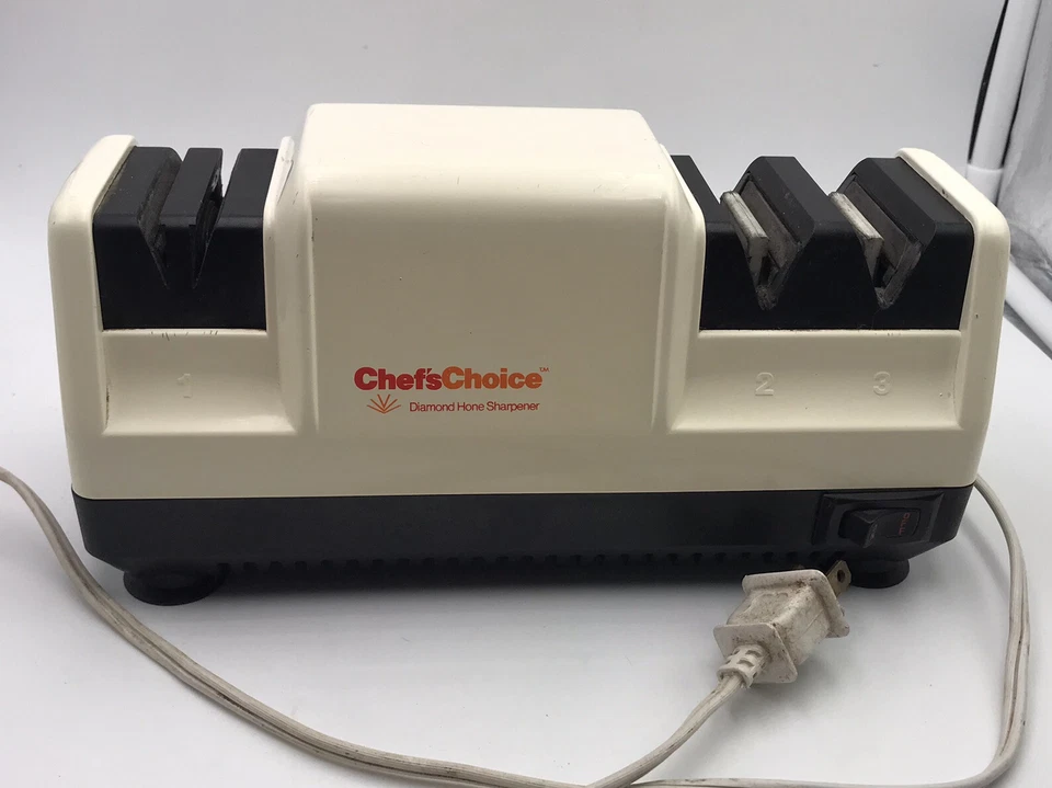 Chefs Choice Diamond Hone Professional Knife Sharpener Model 100 Razor Edge - Image 3 of 4