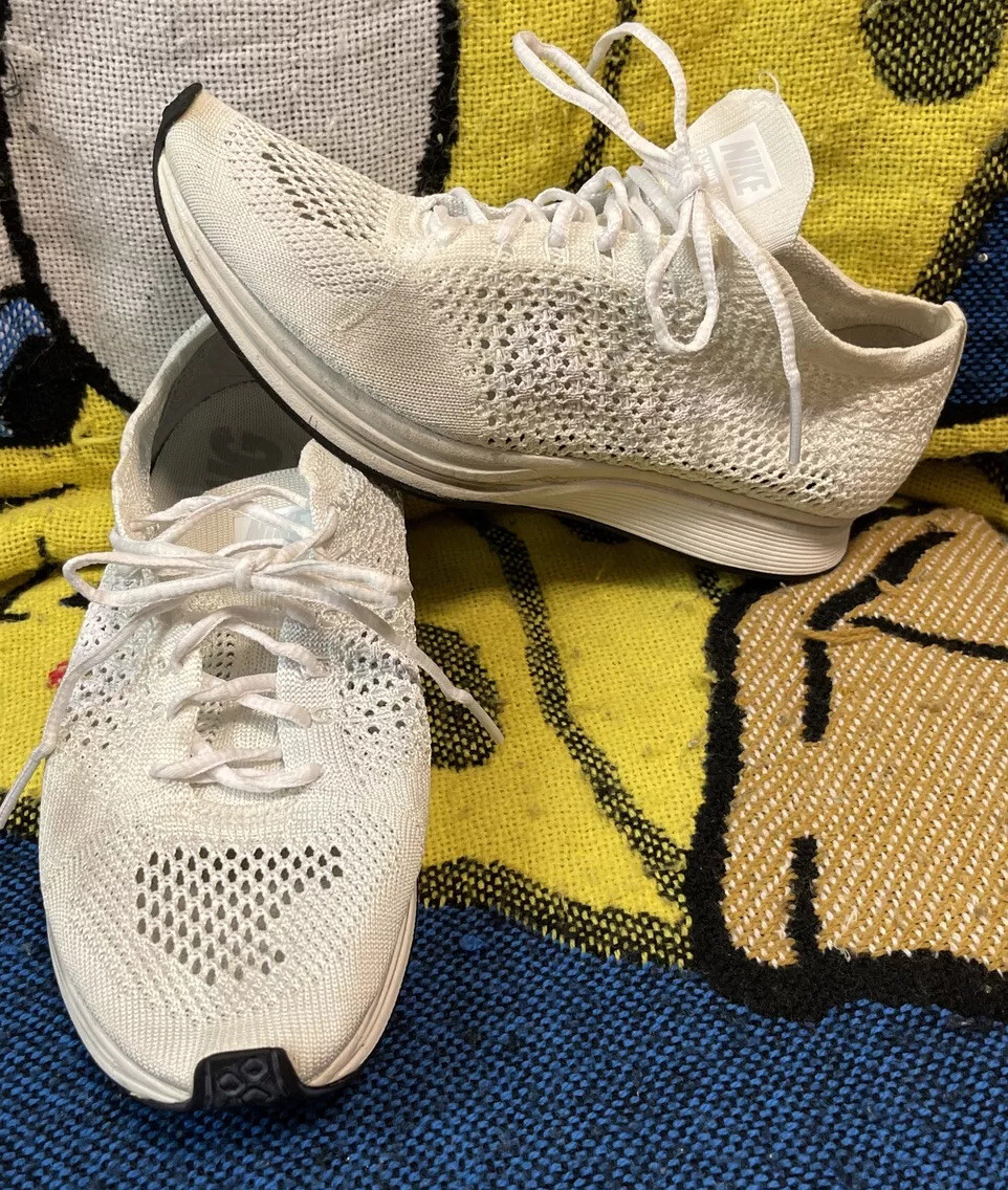 Nike Flyknit Racer Triple White Mens Athletic Running Shoes Nike Flyknit Racer Triple White Mens Athletic Running Shoes
