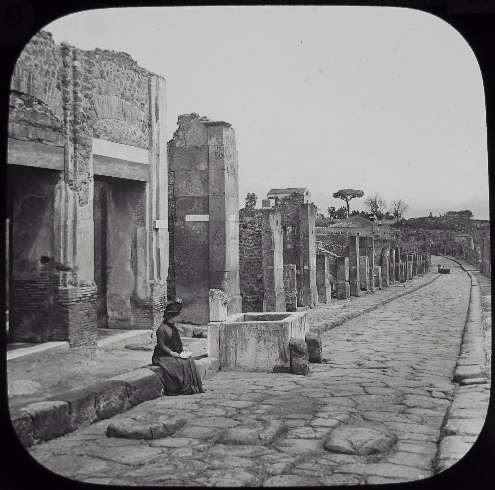 Glass Magic Lantern Slide POMPEII VIA DI ABBONDANZA C1890 VICTORIAN PHOTO ITALY