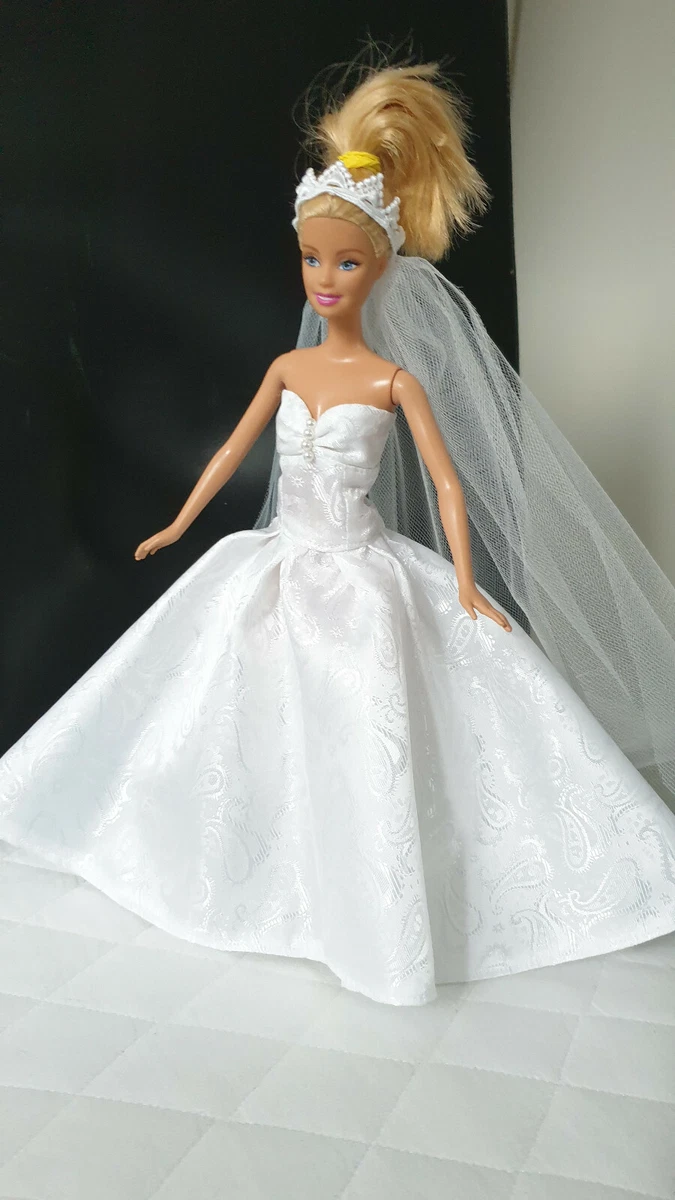 Robe de mariée fait main barbie avec voile