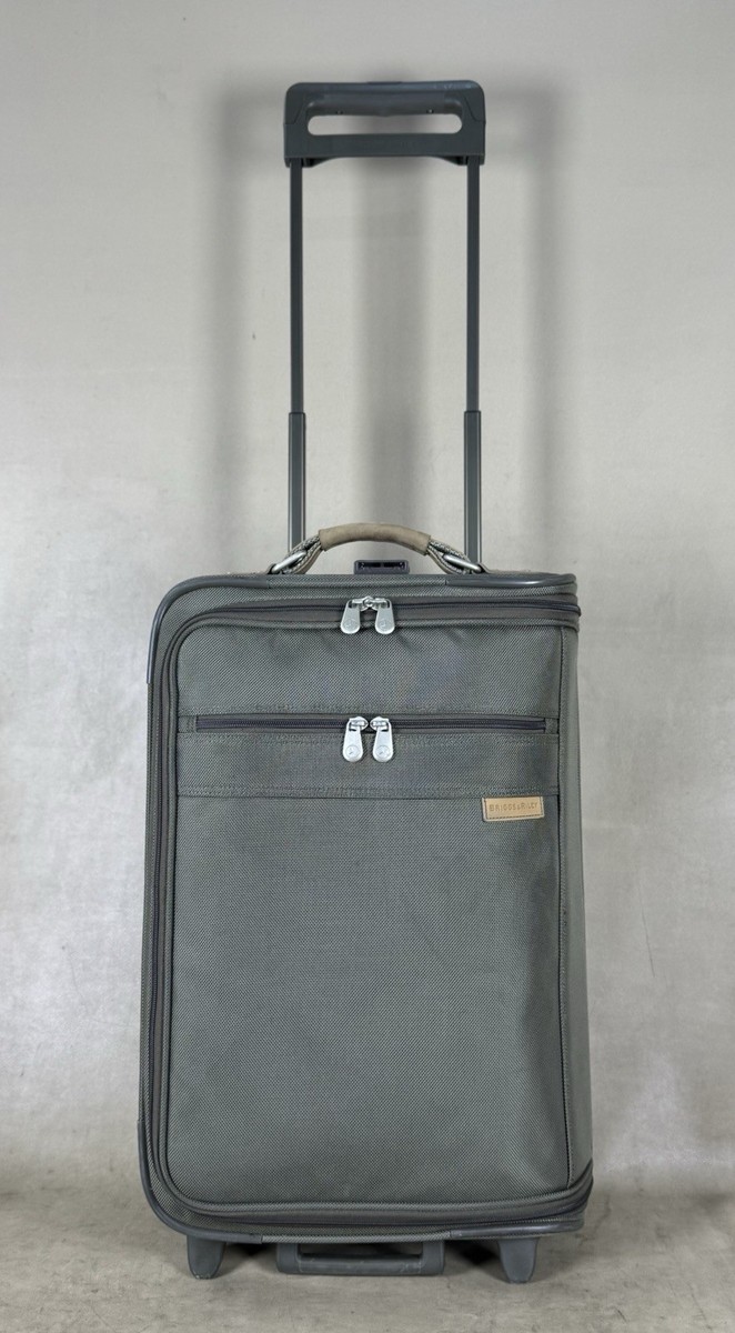 Briggs & Riley Baseline 22