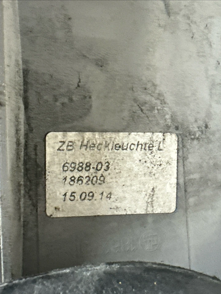 Conjunto de luz trasera izquierda Mercedes-Benz SLK320 2002 OEM Foto 4 de 4