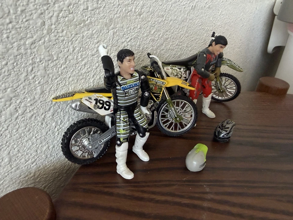 Road Champs MXS Travis Pastrana #199 Dirtbike Toy Lot Motocross Figure 2009 2010 - Image 3 of 4