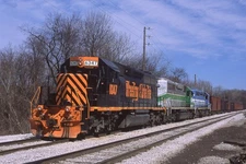 W&LE 6347 & 2 COLORFUL #711 ACTION 2016  WHEELING & LAKE ERIE ORIGINAL SLIDE