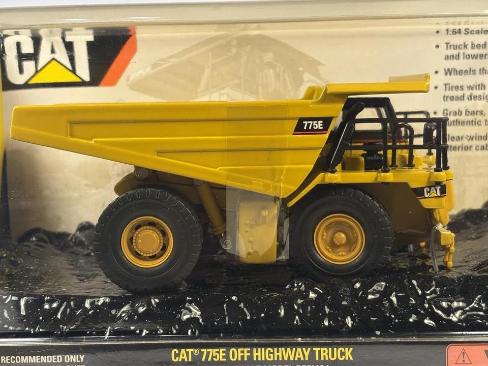CAT 2009 1/64 Scale Die Cast, 775E OFF HIGHWAY TRUCK, NORSCOT WI, BRAND NEW, BOX - Image 2 of 4