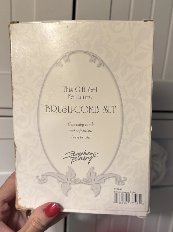 Juego de Calcetines, Cepillo y Peine Rosa Bebé Infantil Vintage EE. UU. Nueva Caja Dañada Foto 2 de 4