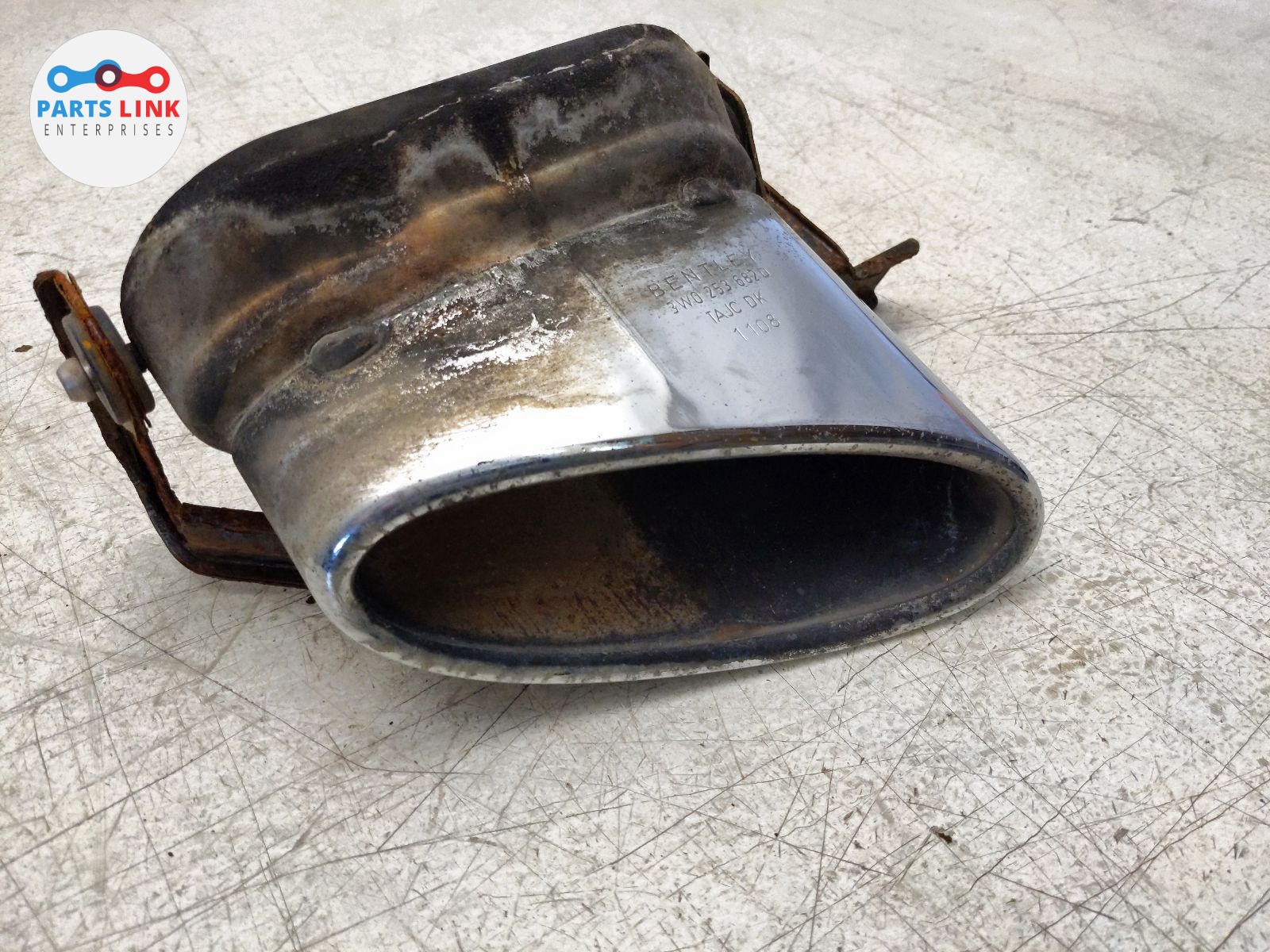 2006-12 BENTLEY CONTINENTAL FLYING SPUR REAR RIGHT EXHAUST TIP PIPE MUFFLER TRIM