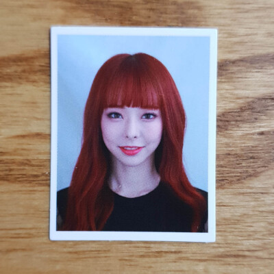 Vivi Loonaverse Concert Official MD Loona ID Photocard Monthly