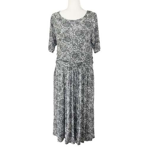 ombre star print crepe pleated empire dress Eshakti Women's Size 18 Ombre Star Print Crepe Pleated Empire Dress