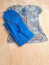 Women's Koi Scrub Set Sz Xs Blue Pants Elastic Waist, Pattern Shirt With Tie