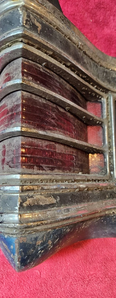 CONJUNTO CARCASA LÁMPARA CHEVELLE CHEVROLET 7640876. LADO DERECHO, 1967 Foto 2 de 4