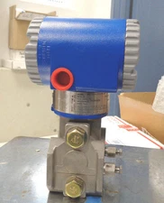 Invensys Foxboro Model IDP10-A20D21F-M1 Transmitter