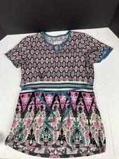 Koi Scrub Top Floral Women’s Size XS Style 146PR Pockets