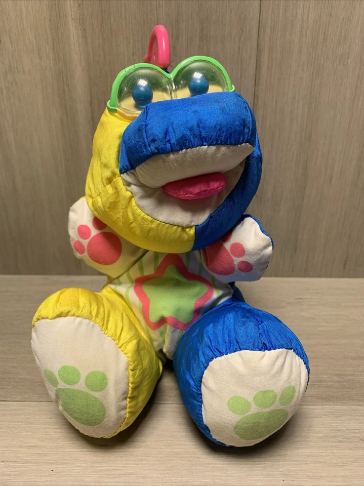 FISHER PRICE BEBÉ DINOSAURIO DINOSAURIO SONAJERO MORDEDOR NYLON 8" PUFFALUMP 1991... LOTE Foto 2 de 4