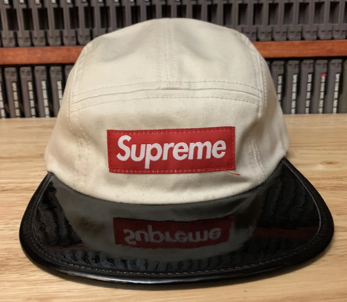 CHAPEAU DE CAMP 100 % SUPREME noir brillant à bord 5 6 panneaux bronzage d'occasion