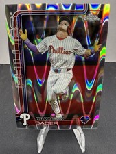 💥2025 Topps Chrome Update Harrison Bader #USC32 RayWave Refractor Phillies
