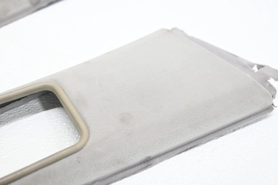 ⭐ Juego de molduras de columna de pilar B superior derecho e izquierdo centro serie 7 BMW E32 86-94 OEM Foto 4 de 4