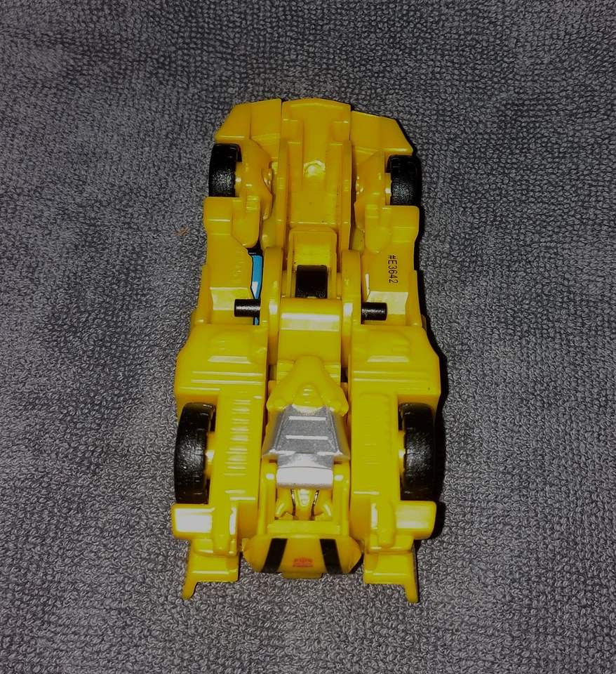 Transformers Cyberverse Bumblebee Car! - Image 4 of 4