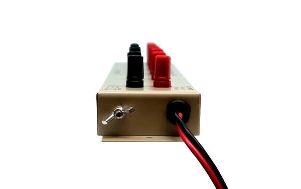 K-PO KDC-1 DC Verteilerleiste 13.8V DC / 20 Ampere / NVT-620 - Bild 3 von 4