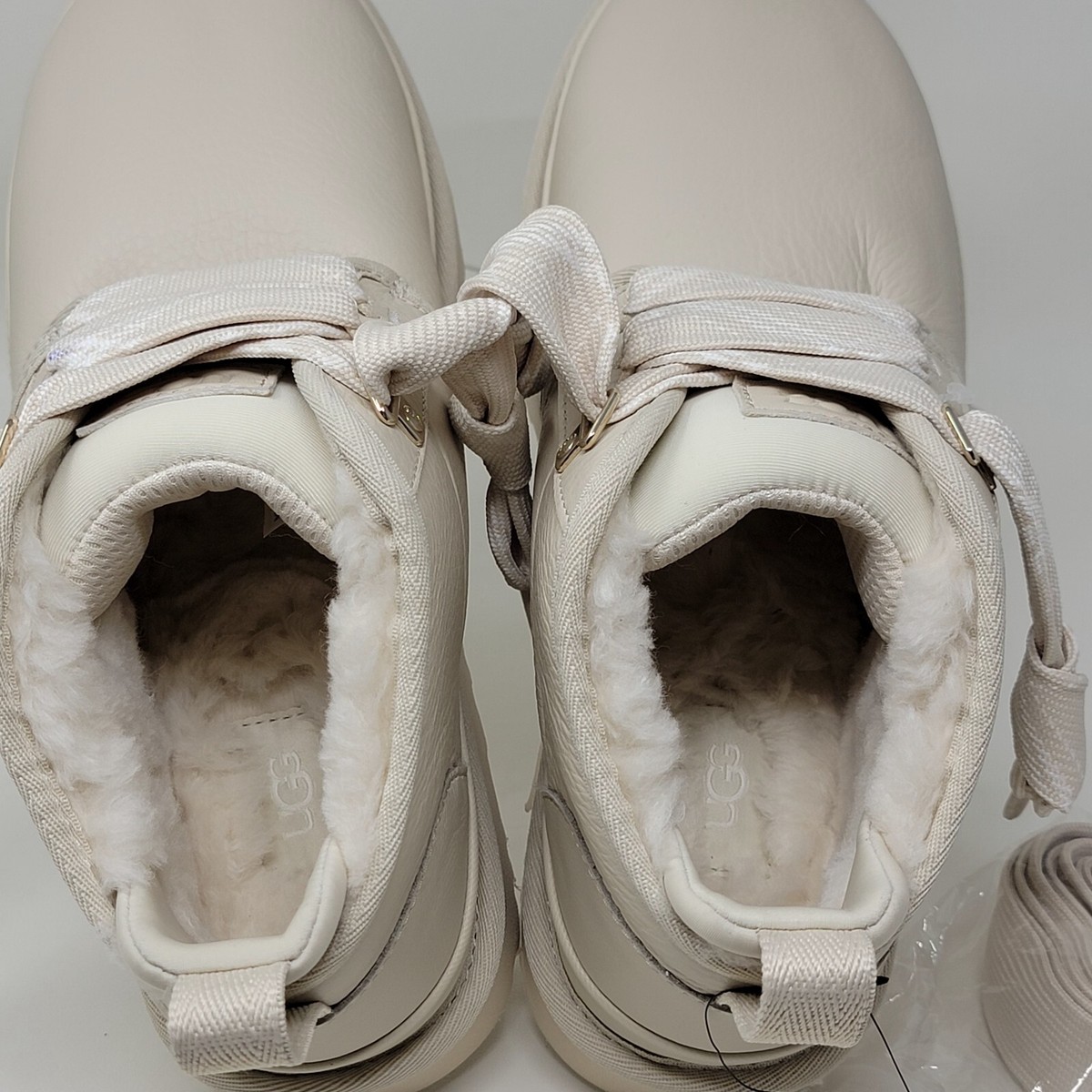UGG NEUMEL FT SEA SALT LEATHER/ WOOL CHUKKA ANKLE BOOTS  display picture 2