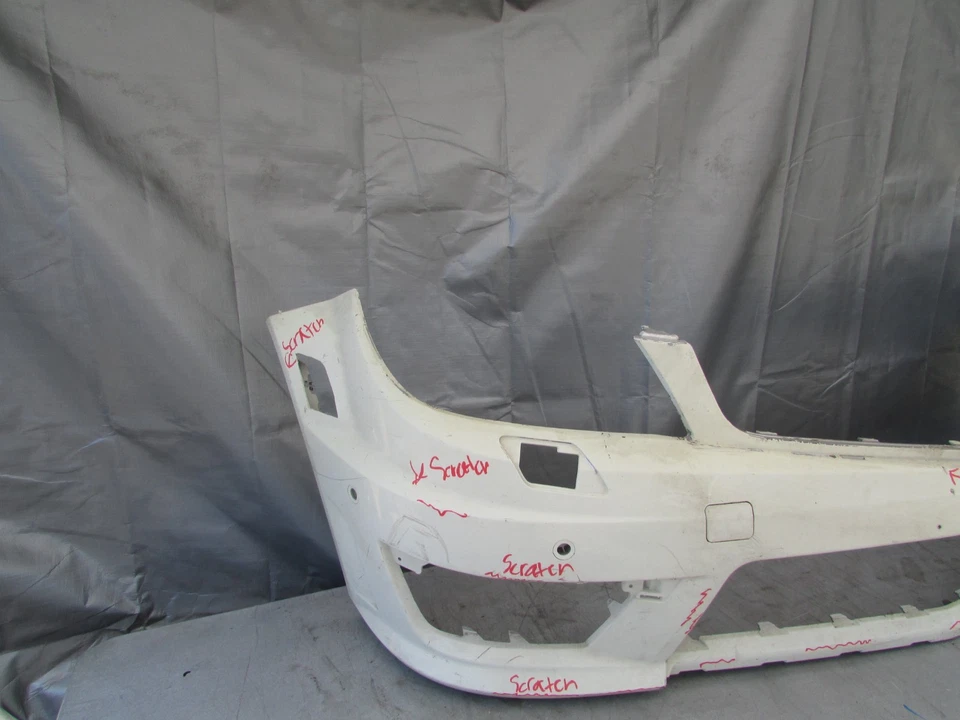 Mercedes-Benz Clase C C63 AMG W204 2012-2014 cubierta de parachoques delantero OEM A2048808747 Foto 3 de 4