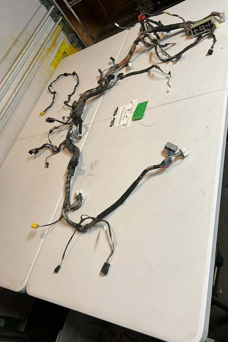 OEM 2006 Dodge Ram 1500 2500 3500 Dash Wiring Harness 56051356 AD