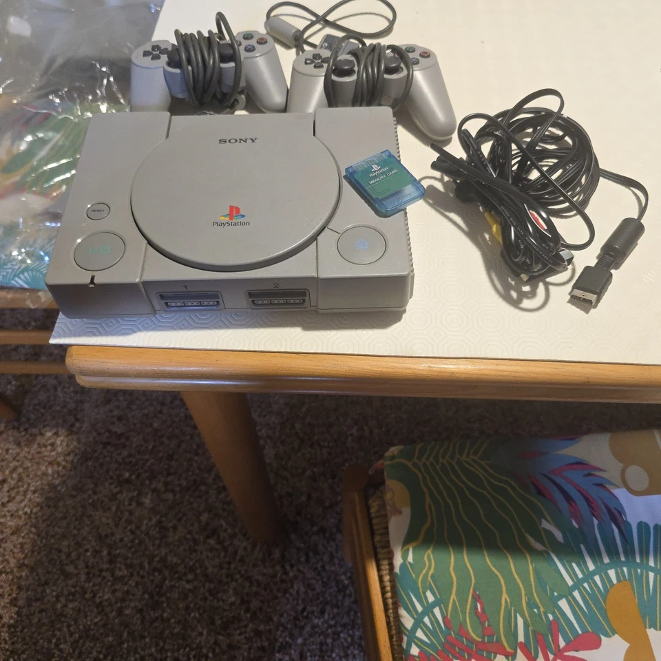 Sony PlayStation 1, foto 3 di 4