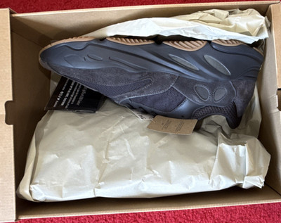 adidas Yeezy Boost 700 Utility Black FV5304 Suede 2019 Low Top Sneaker