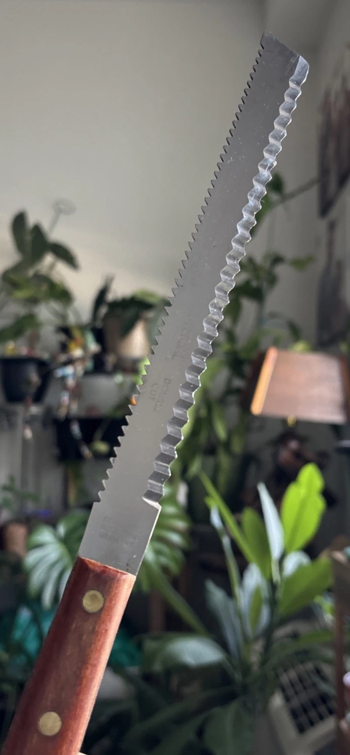 Universal All Purpose Double Cut Serrated Stainless Steel Knife Soungen Germany
Opens in a new windo