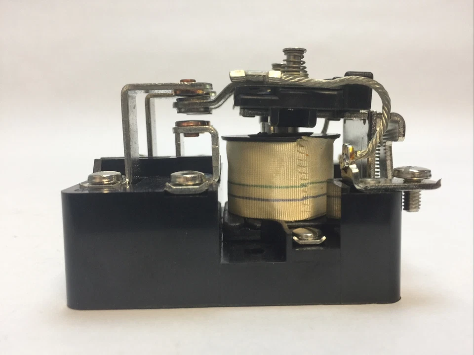 MIDLAND ROSS 302-11C100 RELAY 1HP 120/240VAC 1PH 25AMP 277VAC COIL 24VDC MIDTEX - Image 3 of 4