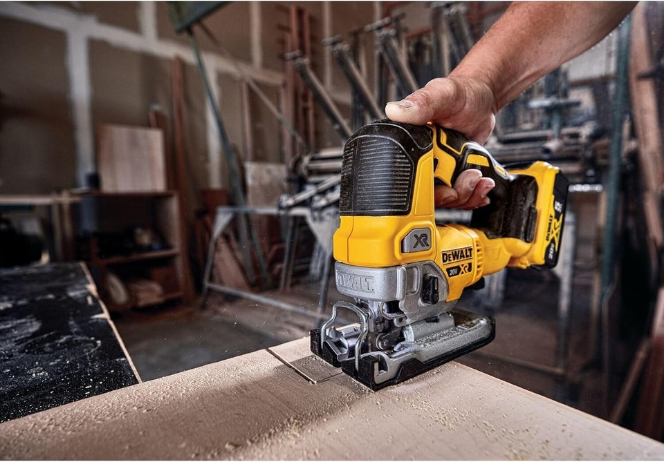 DeWalt DCS334B 20V Max XR Cordless Brushless Jigsaw (Tool Only