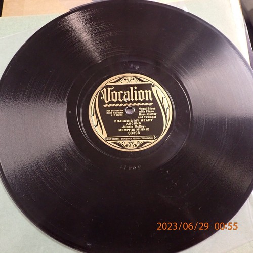 78 Memphis Minnie Vocalion 03398 Out In The Cold/ Dragging My Heart Around - Picture 2 of 2
