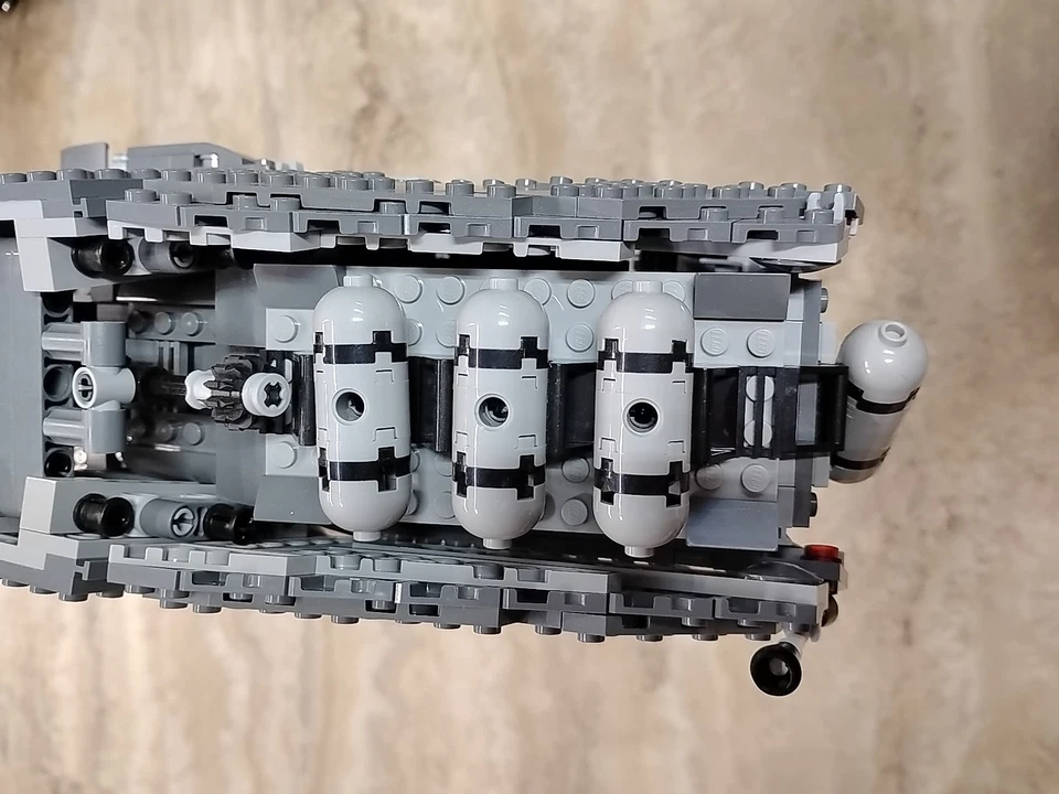 LEGO Star Wars First Order Heavy Assault Walker 75189  - Image 4 of 4