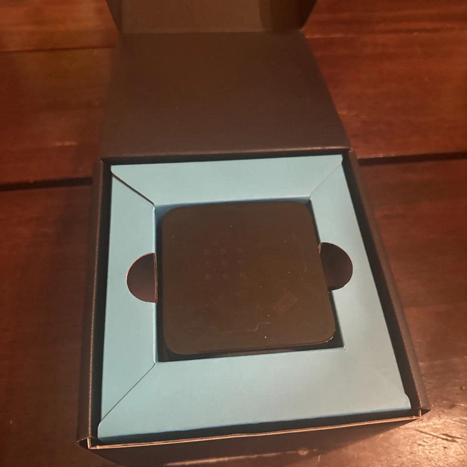 HTC Vive VR Base Station 1.0 Lighthouse + Power Adapter - Tested - Image 4 of 4