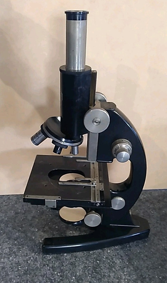 CARL ＺＥＩSS ＪＥＮＡ Antique Carl Zeiss Jena No. 245876 microscope and original box